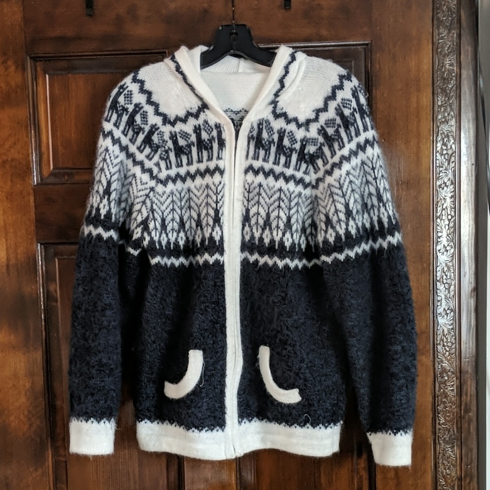 Llama zip up hoodie from Peru!